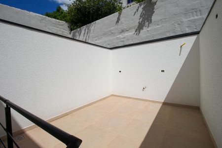 Casa à venda com 103m², 3 quartos e 2 vagas Casa à venda com 103m², 3 quartos e 2 vagasÁrea de Serviço