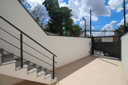 Casa à venda com 103m², 3 quartos e 2 vagas Casa à venda com 103m², 3 quartos e 2 vagasGaragem