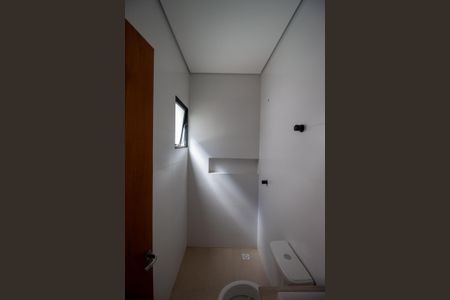 Casa à venda com 103m², 3 quartos e 2 vagas Casa à venda com 103m², 3 quartos e 2 vagasBanheiro