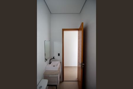 Casa à venda com 103m², 3 quartos e 2 vagas Casa à venda com 103m², 3 quartos e 2 vagasBanheiro