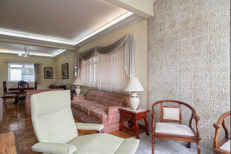 Apartamento à venda com 200m², 3 quartos e 2 vagas Apartamento à venda com 200m², 3 quartos e 2 vagasSala