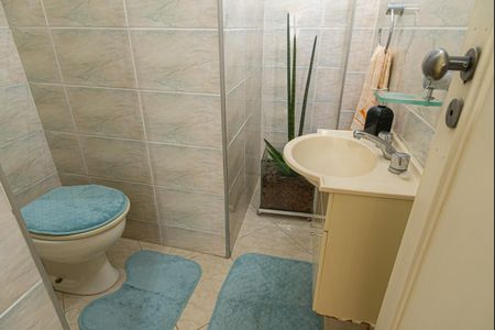 Apartamento à venda com 200m², 3 quartos e 2 vagas Apartamento à venda com 200m², 3 quartos e 2 vagasLavabo