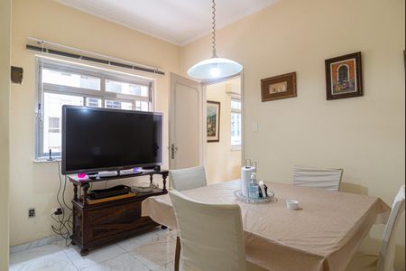 Apartamento à venda com 200m², 3 quartos e 2 vagas Apartamento à venda com 200m², 3 quartos e 2 vagasCopa