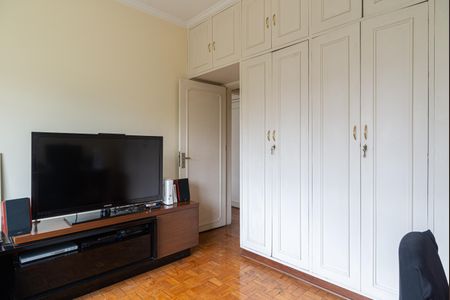 Apartamento à venda com 200m², 3 quartos e 2 vagas Apartamento à venda com 200m², 3 quartos e 2 vagasQuarto 2
