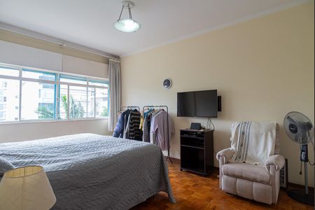 Apartamento à venda com 200m², 3 quartos e 2 vagas Apartamento à venda com 200m², 3 quartos e 2 vagasSuíte