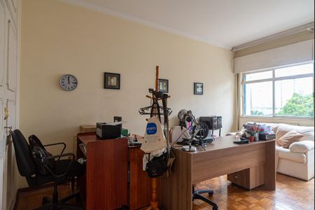 Apartamento à venda com 200m², 3 quartos e 2 vagas Apartamento à venda com 200m², 3 quartos e 2 vagasQuarto 3