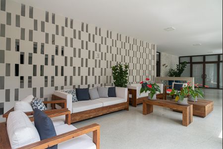 Apartamento à venda com 200m², 3 quartos e 2 vagas Apartamento à venda com 200m², 3 quartos e 2 vagasÁrea comum - Jardim de Inverno