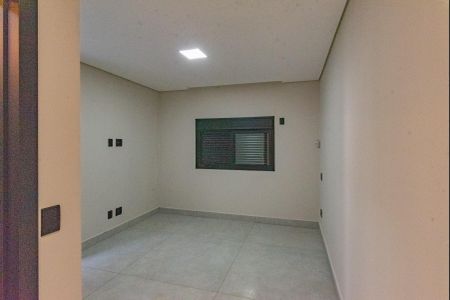 Casa à venda com 150m², 3 quartos e 3 vagas Casa à venda com 150m², 3 quartos e 3 vagasSuíte