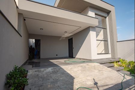 Casa à venda com 150m², 3 quartos e 3 vagas Casa à venda com 150m², 3 quartos e 3 vagasGaragem