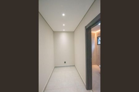 Casa à venda com 150m², 3 quartos e 3 vagas Casa à venda com 150m², 3 quartos e 3 vagasSuíte