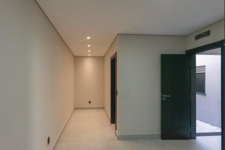 Casa à venda com 150m², 3 quartos e 3 vagas Casa à venda com 150m², 3 quartos e 3 vagasSuíte