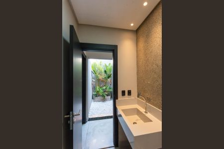 Casa à venda com 150m², 3 quartos e 3 vagas Casa à venda com 150m², 3 quartos e 3 vagasBanheiro