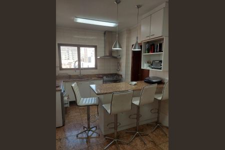 Apartamento à venda com 216m², 4 quartos e 3 vagasFoto 11
