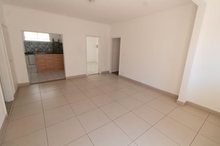 Casa à venda com 400m², 5 quartos e 8 vagas Casa à venda com 400m², 5 quartos e 8 vagasSALA DE JANTAR