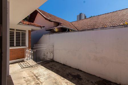 Casa à venda com 400m², 5 quartos e 8 vagas Casa à venda com 400m², 5 quartos e 8 vagasVISTA DO QUARTO 2