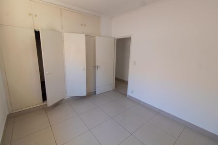 Casa à venda com 400m², 5 quartos e 8 vagas Casa à venda com 400m², 5 quartos e 8 vagasQUARTO 2
