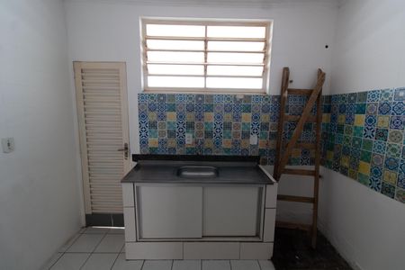 Casa à venda com 400m², 5 quartos e 8 vagas Casa à venda com 400m², 5 quartos e 8 vagasCOZINHA