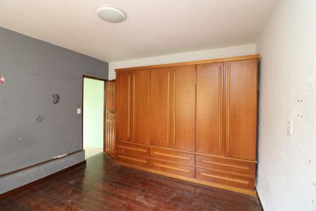 Casa à venda com 250m², 4 quartos e 2 vagasQuarto 3