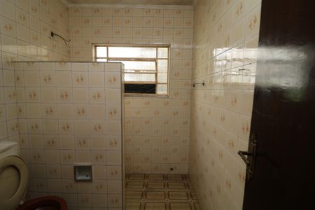 Casa à venda com 250m², 4 quartos e 2 vagasBanheiro