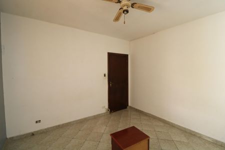 Casa à venda com 250m², 4 quartos e 2 vagasQuarto 2