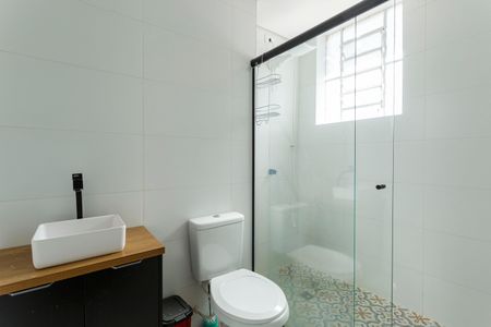 Casa à venda com 300m², 5 quartos e 4 vagas Casa à venda com 300m², 5 quartos e 4 vagasBanheiro da Suíte 2