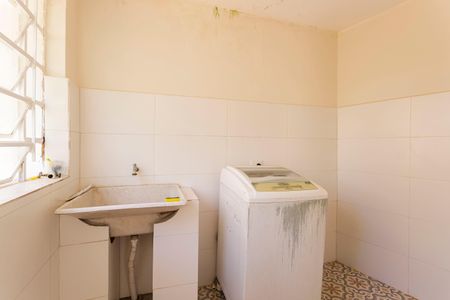 Casa à venda com 300m², 5 quartos e 4 vagas Casa à venda com 300m², 5 quartos e 4 vagasÁrea de Serviço