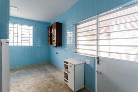 Casa à venda com 300m², 5 quartos e 4 vagas Casa à venda com 300m², 5 quartos e 4 vagasCozinha