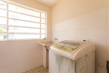 Casa à venda com 300m², 5 quartos e 4 vagas Casa à venda com 300m², 5 quartos e 4 vagasÁrea de Serviço