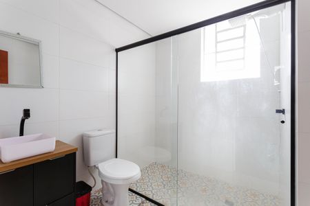 Casa à venda com 300m², 5 quartos e 4 vagas Casa à venda com 300m², 5 quartos e 4 vagasBanheiro Social