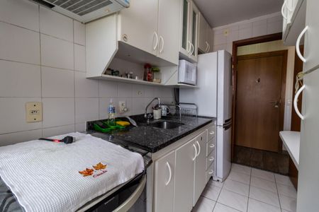 Apartamento à venda com 130m², 2 quartos e 2 vagas Apartamento à venda com 130m², 2 quartos e 2 vagasCozinha
