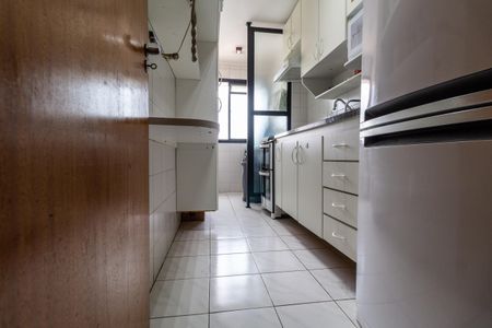 Apartamento à venda com 130m², 2 quartos e 2 vagas Apartamento à venda com 130m², 2 quartos e 2 vagasCozinha