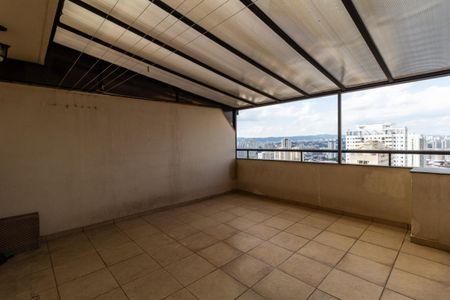 Apartamento à venda com 130m², 2 quartos e 2 vagas Apartamento à venda com 130m², 2 quartos e 2 vagasChurrasqueira - Piso Superior
