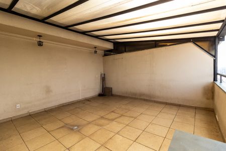 Apartamento à venda com 130m², 2 quartos e 2 vagas Apartamento à venda com 130m², 2 quartos e 2 vagasChurrasqueira - Piso Superior