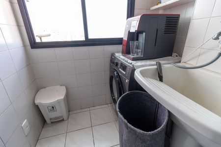 Apartamento à venda com 130m², 2 quartos e 2 vagas Apartamento à venda com 130m², 2 quartos e 2 vagasÁrea de Serviço