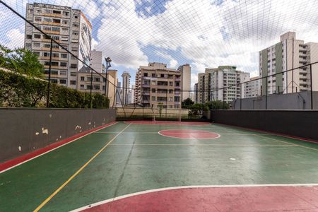 Apartamento à venda com 130m², 2 quartos e 2 vagas Apartamento à venda com 130m², 2 quartos e 2 vagasÁrea comum - Quadra