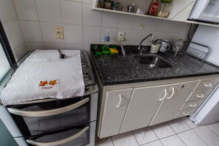 Apartamento à venda com 130m², 2 quartos e 2 vagas Apartamento à venda com 130m², 2 quartos e 2 vagasCozinha