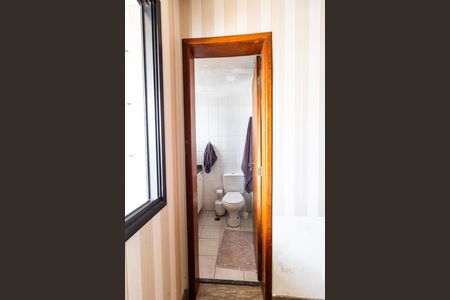 Apartamento à venda com 130m², 2 quartos e 2 vagas Apartamento à venda com 130m², 2 quartos e 2 vagasBanheiro da Suíte