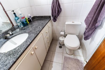 Apartamento à venda com 130m², 2 quartos e 2 vagas Apartamento à venda com 130m², 2 quartos e 2 vagasBanheiro da Suíte