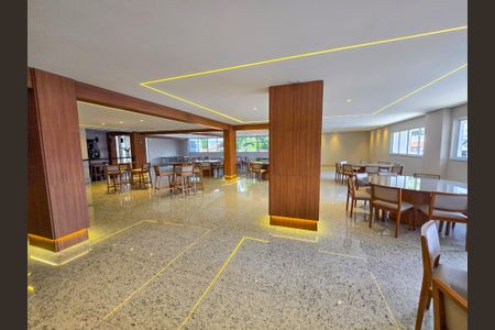 Apartamento à venda com 272m², 4 quartos e 5 vagas Apartamento à venda com 272m², 4 quartos e 5 vagasÁrea comum