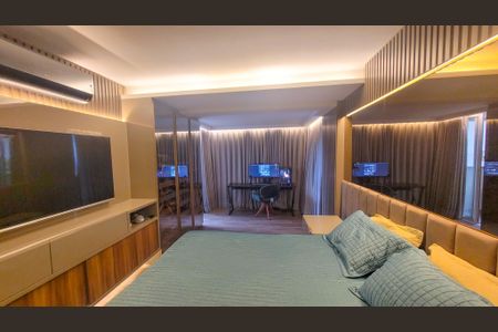 Apartamento à venda com 272m², 4 quartos e 5 vagas Apartamento à venda com 272m², 4 quartos e 5 vagasSuíte