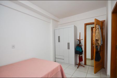 Apartamento à venda com 60m², 2 quartos e 2 vagas Apartamento à venda com 60m², 2 quartos e 2 vagassuite