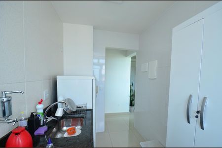 Apartamento à venda com 60m², 2 quartos e 2 vagas Apartamento à venda com 60m², 2 quartos e 2 vagasCozinha