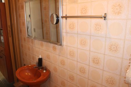 Casa à venda com 279m², 4 quartos e 6 vagasBanheiro 1