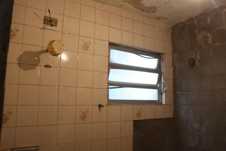 Casa à venda com 279m², 4 quartos e 6 vagasBanheiro 4