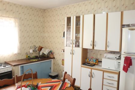 Casa à venda com 279m², 4 quartos e 6 vagasCozinha