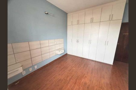 Apartamento à venda com 80m², 2 quartos e 1 vaga