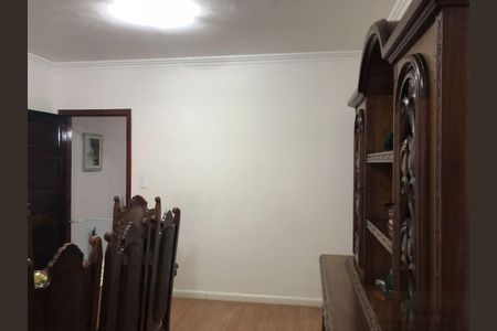 Casa à venda com 200m², 5 quartos e 2 vagas