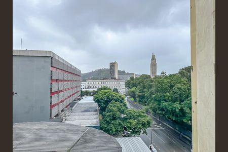 Apartamento à venda com 42m², 1 quarto e sem vagaSala