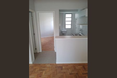 Apartamento à venda com 34m², 1 quarto e sem vaga