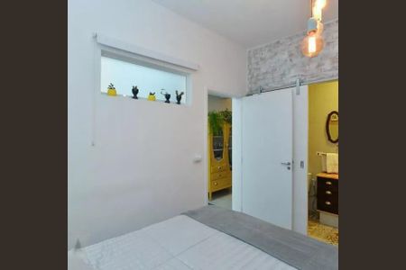Casa à venda com 95m², 2 quartos e sem vaga